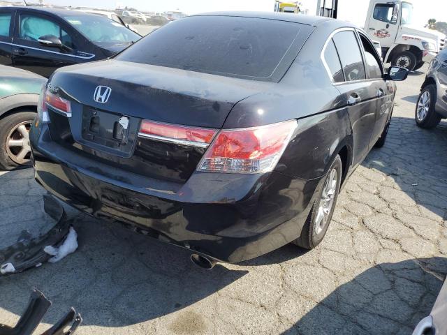 Photo 2 VIN: 1HGCP2F47BA067658 - HONDA ACCORD LXP 