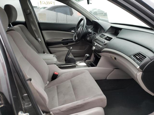 Photo 4 VIN: 1HGCP2F47BA113862 - HONDA ACCORD LXP 