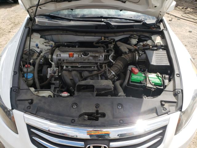 Photo 6 VIN: 1HGCP2F47BA120486 - HONDA ACCORD LXP 