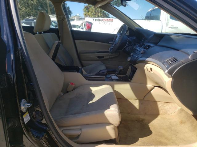 Photo 4 VIN: 1HGCP2F47BA142844 - HONDA ACCORD LXP 