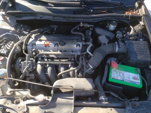 Photo 6 VIN: 1HGCP2F47BA142844 - HONDA ACCORD LXP 