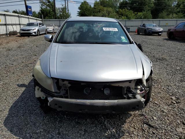 Photo 4 VIN: 1HGCP2F48AA011467 - HONDA ACCORD LXP 