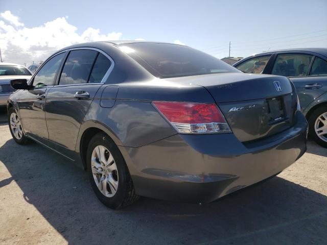 Photo 2 VIN: 1HGCP2F48AA015163 - HONDA ACCORD LXP 