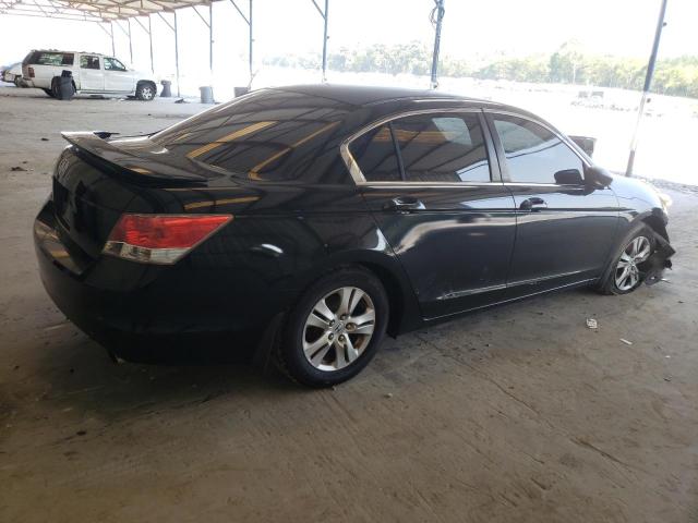 Photo 2 VIN: 1HGCP2F48AA023599 - HONDA ACCORD LXP 