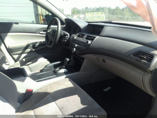 Photo 4 VIN: 1HGCP2F48AA039334 - HONDA ACCORD SDN 