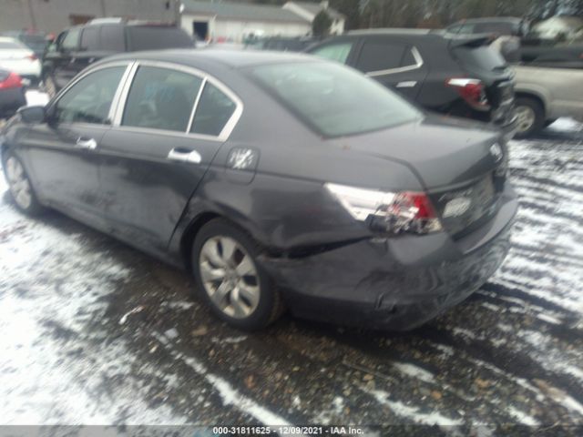 Photo 2 VIN: 1HGCP2F48AA113951 - HONDA ACCORD SDN 