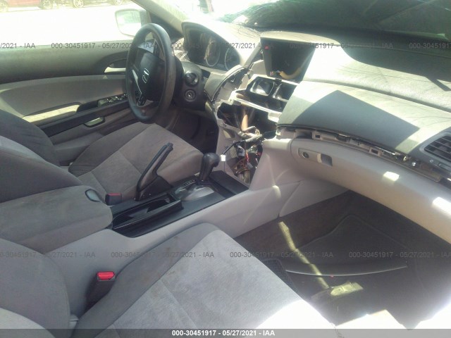 Photo 4 VIN: 1HGCP2F48AA122049 - HONDA ACCORD SDN 