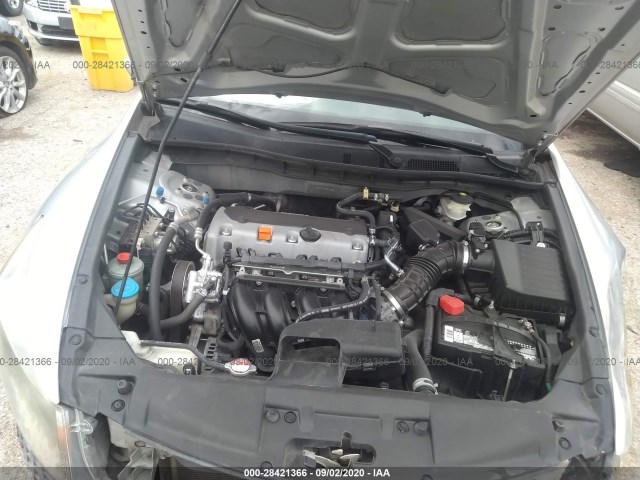 Photo 9 VIN: 1HGCP2F48AA137991 - HONDA ACCORD SDN 