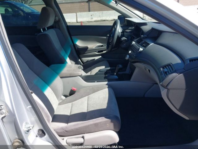 Photo 4 VIN: 1HGCP2F48AA189525 - HONDA ACCORD 