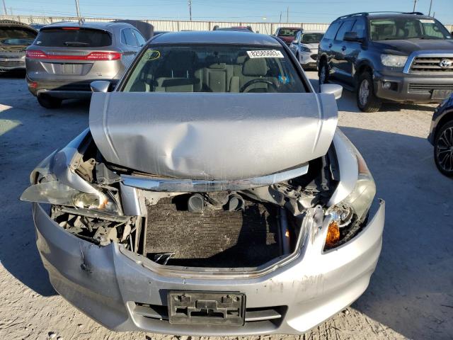 Photo 4 VIN: 1HGCP2F48BA028772 - HONDA ACCORD 