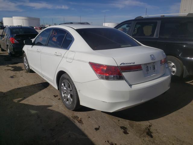 Photo 2 VIN: 1HGCP2F48BA052179 - HONDA ACCORD LXP 