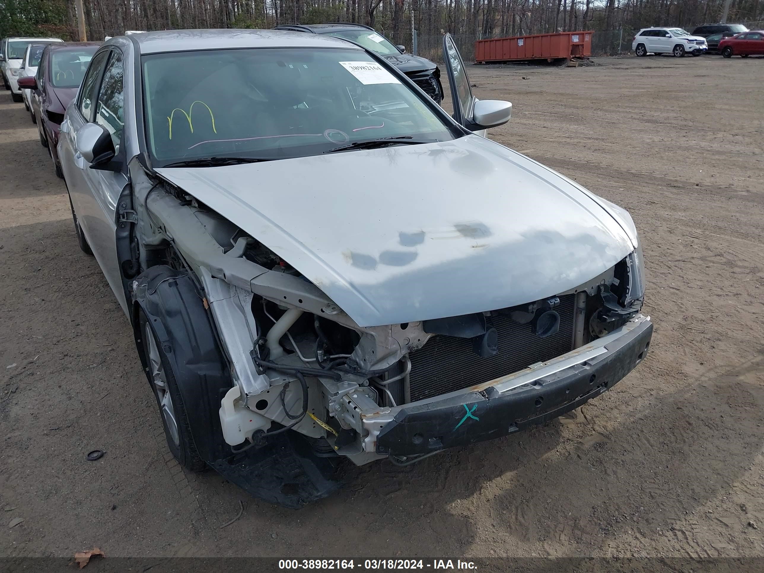 Photo 5 VIN: 1HGCP2F48BA099924 - HONDA ACCORD 