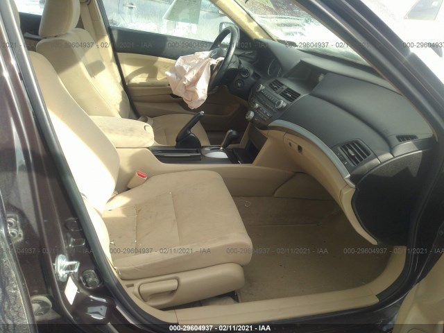 Photo 4 VIN: 1HGCP2F48CA017739 - HONDA ACCORD SDN 