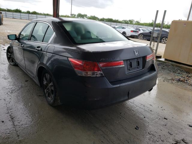 Photo 2 VIN: 1HGCP2F48CA083451 - HONDA ACCORD LXP 