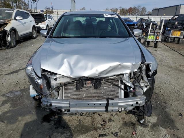 Photo 4 VIN: 1HGCP2F48CA142479 - HONDA ACCORD LXP 