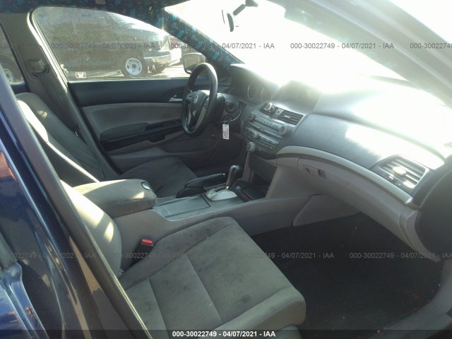 Photo 4 VIN: 1HGCP2F48CA155118 - HONDA ACCORD SDN 