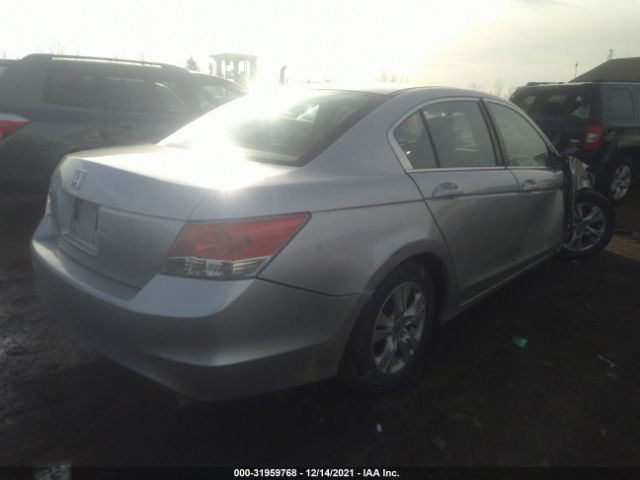 Photo 3 VIN: 1HGCP2F49AA001126 - HONDA ACCORD SDN 