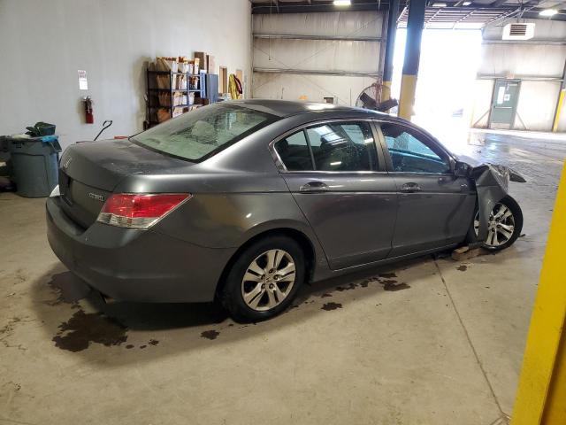 Photo 2 VIN: 1HGCP2F49AA018850 - HONDA ACCORD LXP 