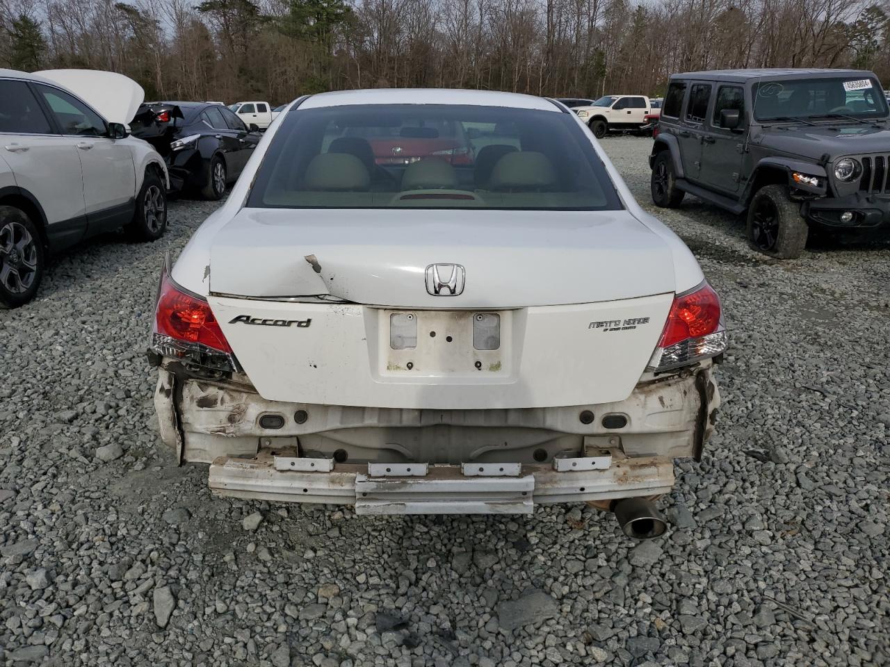 Photo 5 VIN: 1HGCP2F49AA028911 - HONDA ACCORD 