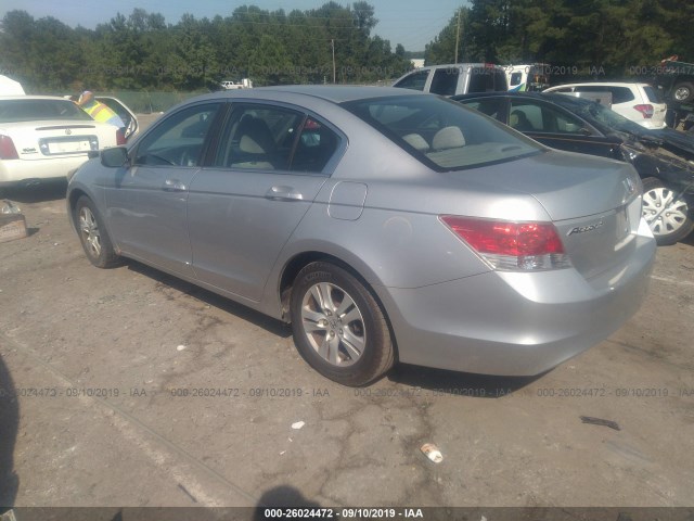 Photo 2 VIN: 1HGCP2F49AA029217 - HONDA ACCORD SDN 