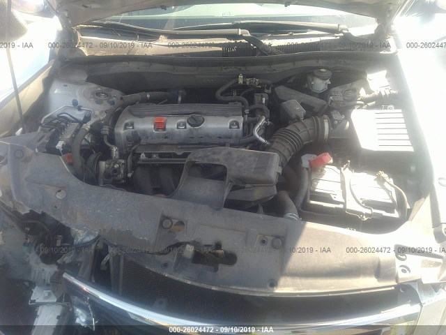 Photo 9 VIN: 1HGCP2F49AA029217 - HONDA ACCORD SDN 