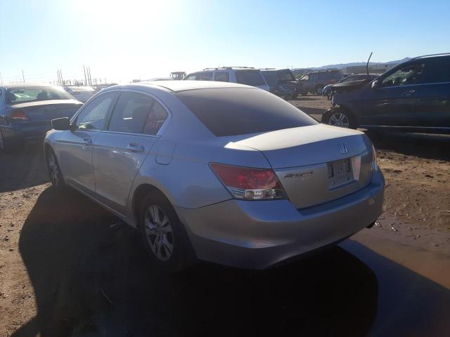 Photo 2 VIN: 1HGCP2F49AA030674 - HONDA ACCORD LXP 