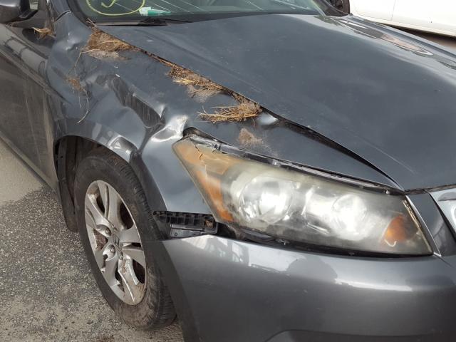 Photo 8 VIN: 1HGCP2F49AA039763 - HONDA ACCORD LXP 