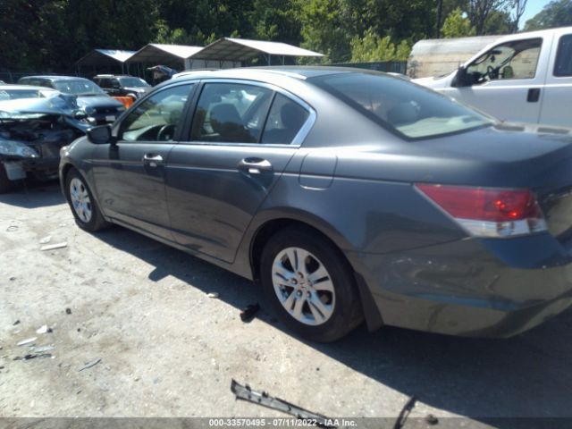 Photo 2 VIN: 1HGCP2F49AA062900 - HONDA ACCORD SDN 