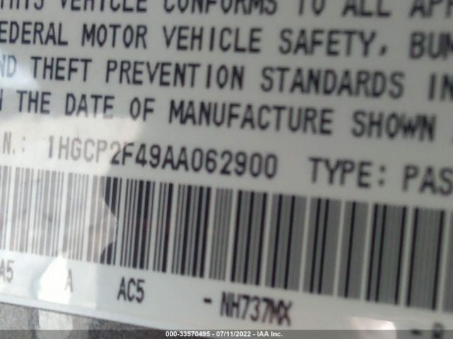 Photo 8 VIN: 1HGCP2F49AA062900 - HONDA ACCORD SDN 