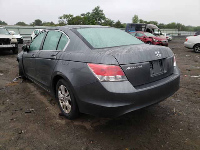 Photo 2 VIN: 1HGCP2F49AA067515 - HONDA ACCORD LXP 