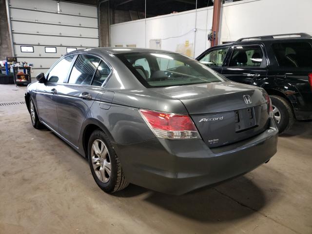 Photo 2 VIN: 1HGCP2F49AA110489 - HONDA ACCORD LXP 