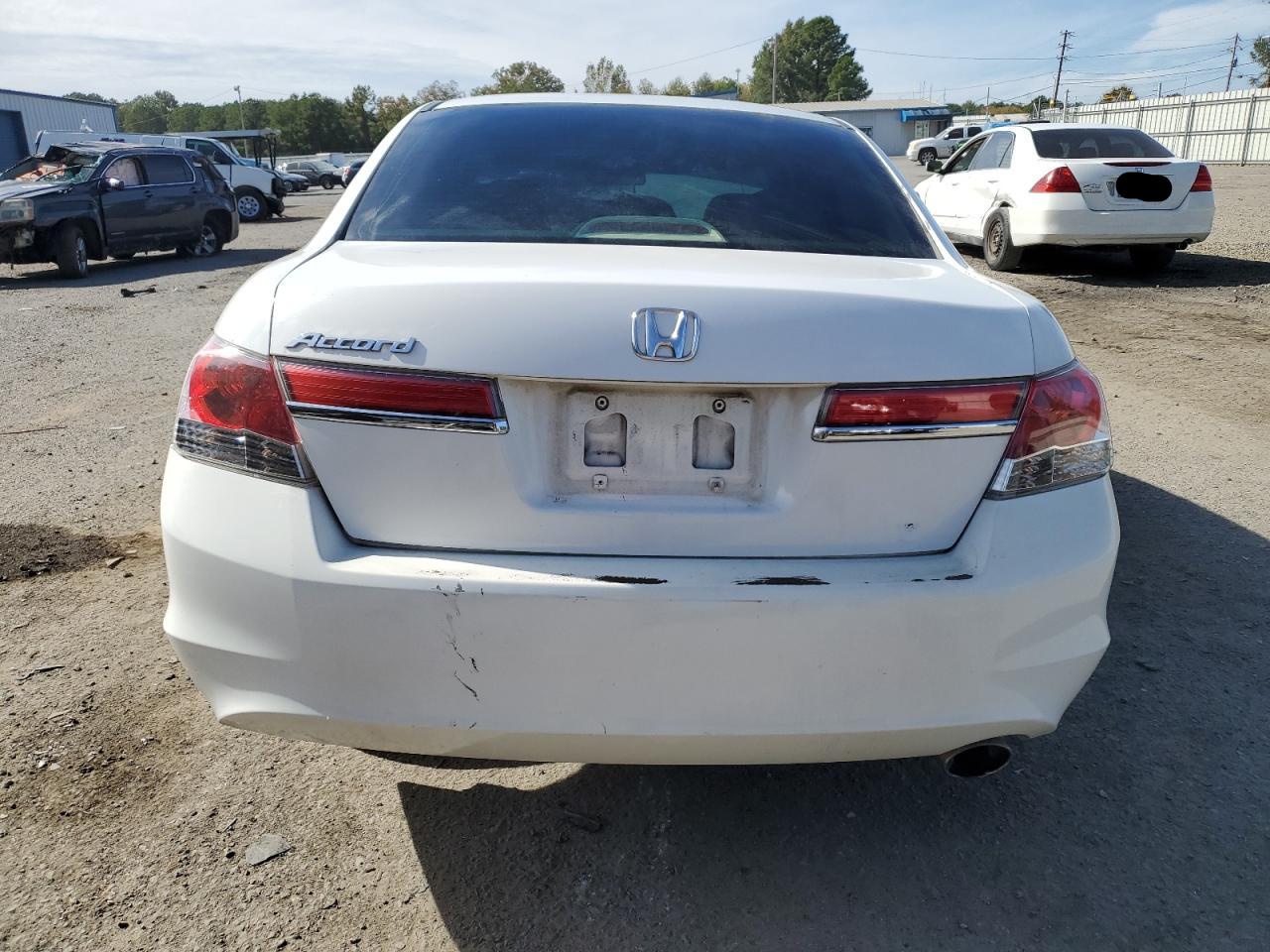 Photo 5 VIN: 1HGCP2F49BA022267 - HONDA ACCORD 