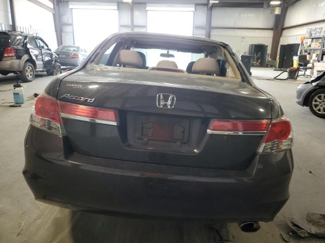 Photo 5 VIN: 1HGCP2F49BA025847 - HONDA ACCORD LXP 