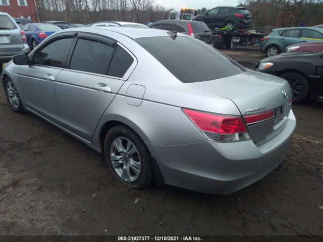 Photo 2 VIN: 1HGCP2F49BA026173 - HONDA ACCORD SDN 