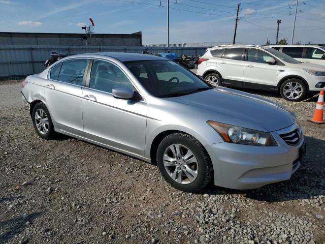 Photo 3 VIN: 1HGCP2F49BA112695 - HONDA ACCORD LXP 