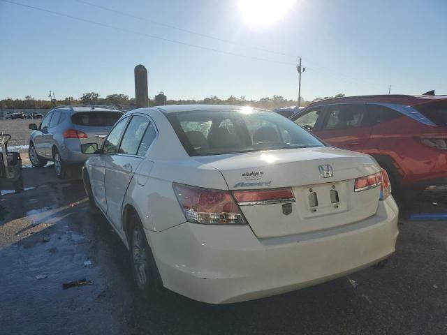 Photo 2 VIN: 1HGCP2F49CA000738 - HONDA ACCORD LXP 