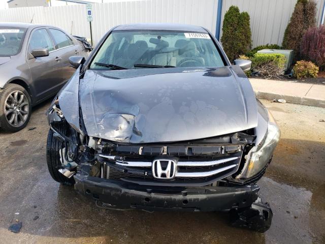 Photo 4 VIN: 1HGCP2F49CA171067 - HONDA ACCORD 