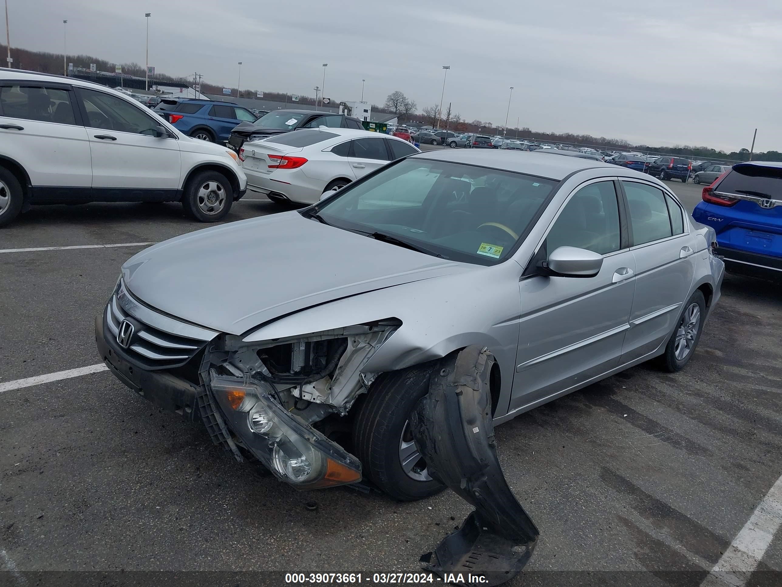 Photo 1 VIN: 1HGCP2F49CA184336 - HONDA ACCORD 