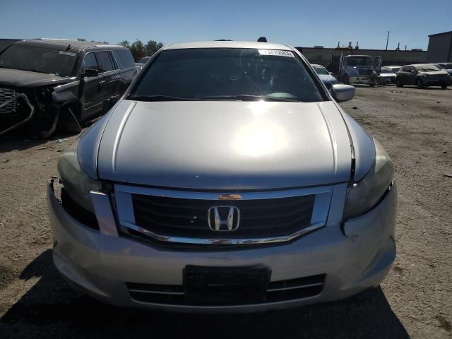 Photo 4 VIN: 1HGCP2F4XAA009171 - HONDA ACCORD 