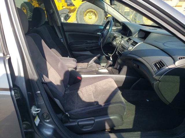 Photo 4 VIN: 1HGCP2F4XAA012989 - HONDA ACCORD LXP 