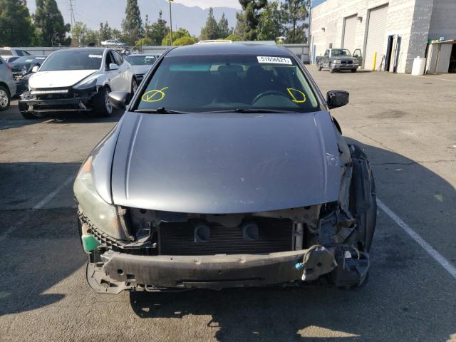 Photo 8 VIN: 1HGCP2F4XAA012989 - HONDA ACCORD LXP 