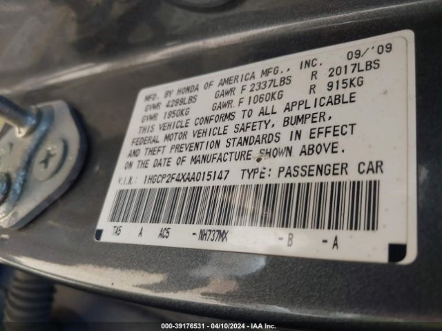 Photo 8 VIN: 1HGCP2F4XAA015147 - HONDA ACCORD 