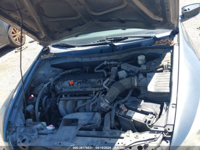 Photo 9 VIN: 1HGCP2F4XAA015147 - HONDA ACCORD 