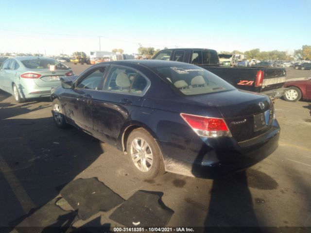 Photo 2 VIN: 1HGCP2F4XAA015665 - HONDA ACCORD SDN 