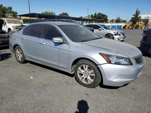 Photo 3 VIN: 1HGCP2F4XAA074814 - HONDA ACCORD LXP 