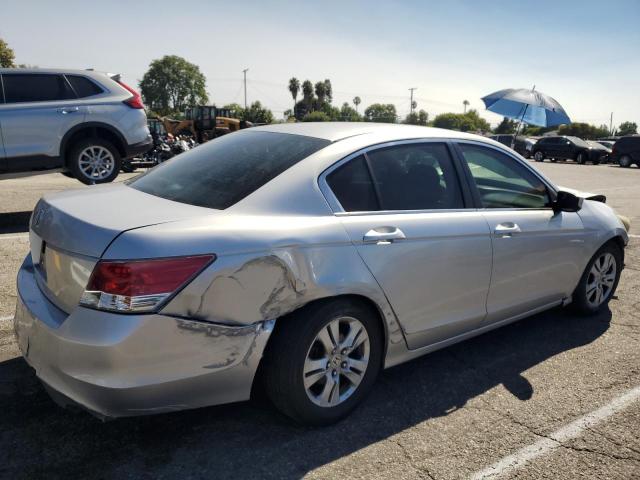 Photo 2 VIN: 1HGCP2F4XAA077924 - HONDA ACCORD LXP 