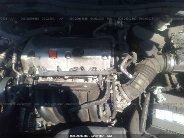 Photo 9 VIN: 1HGCP2F4XAA107889 - HONDA ACCORD SDN 