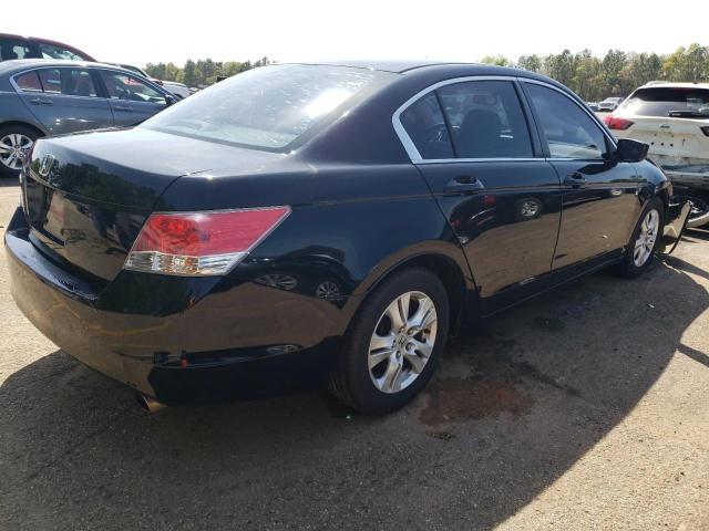 Photo 2 VIN: 1HGCP2F4XAA110730 - HONDA ACCORD LXP 