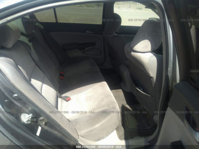 Photo 7 VIN: 1HGCP2F4XAA144375 - HONDA ACCORD SDN 