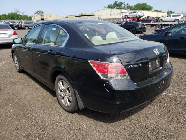 Photo 2 VIN: 1HGCP2F4XAA160737 - HONDA ACCORD LXP 